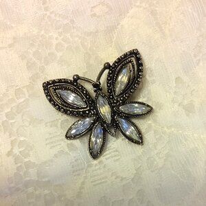 Vintage White Clear Rhinestone Oxidize Silver Tone Brooch VTG Jewelry Pin